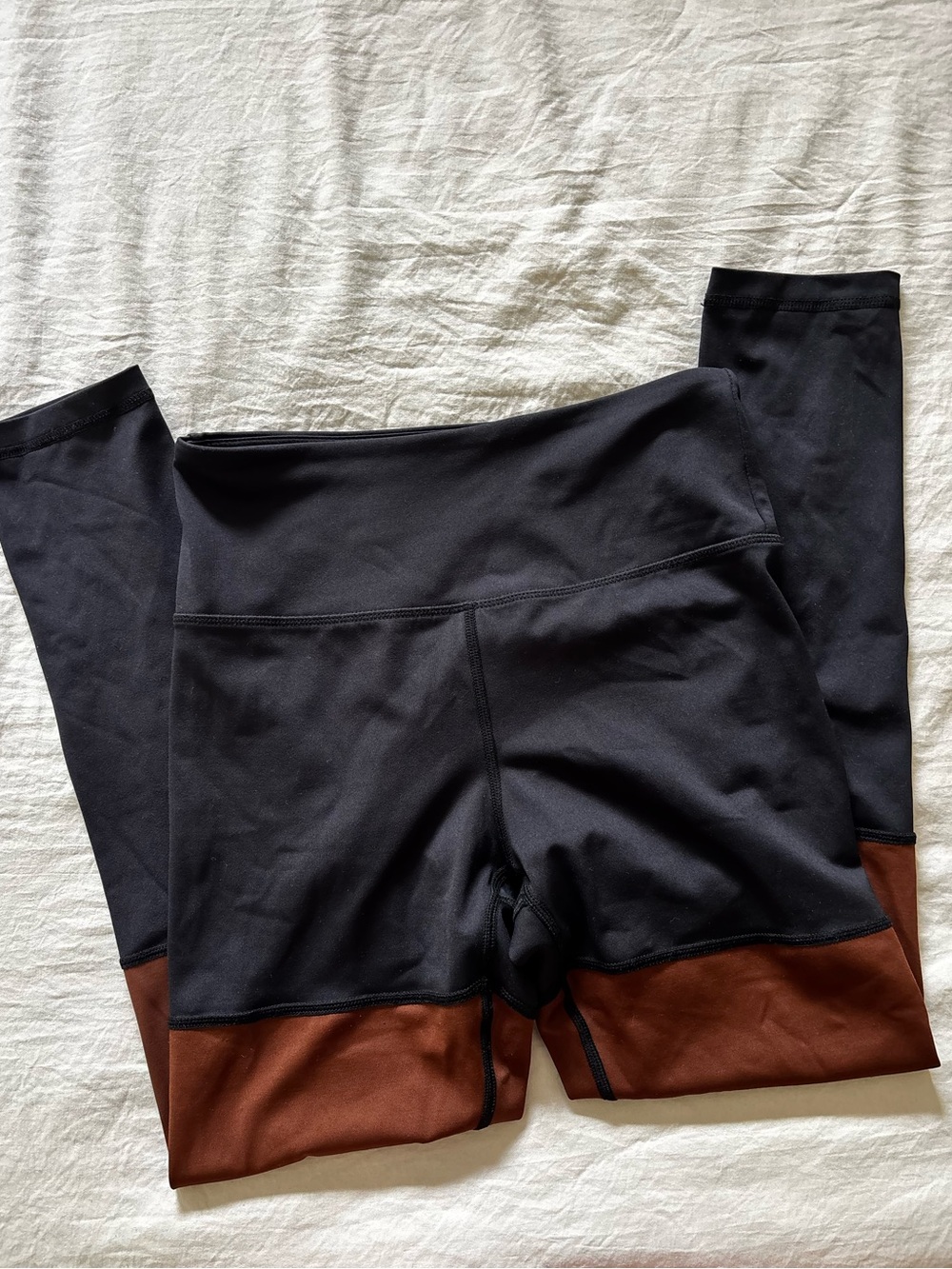 High-Rise Black Leggings with Brown Hem